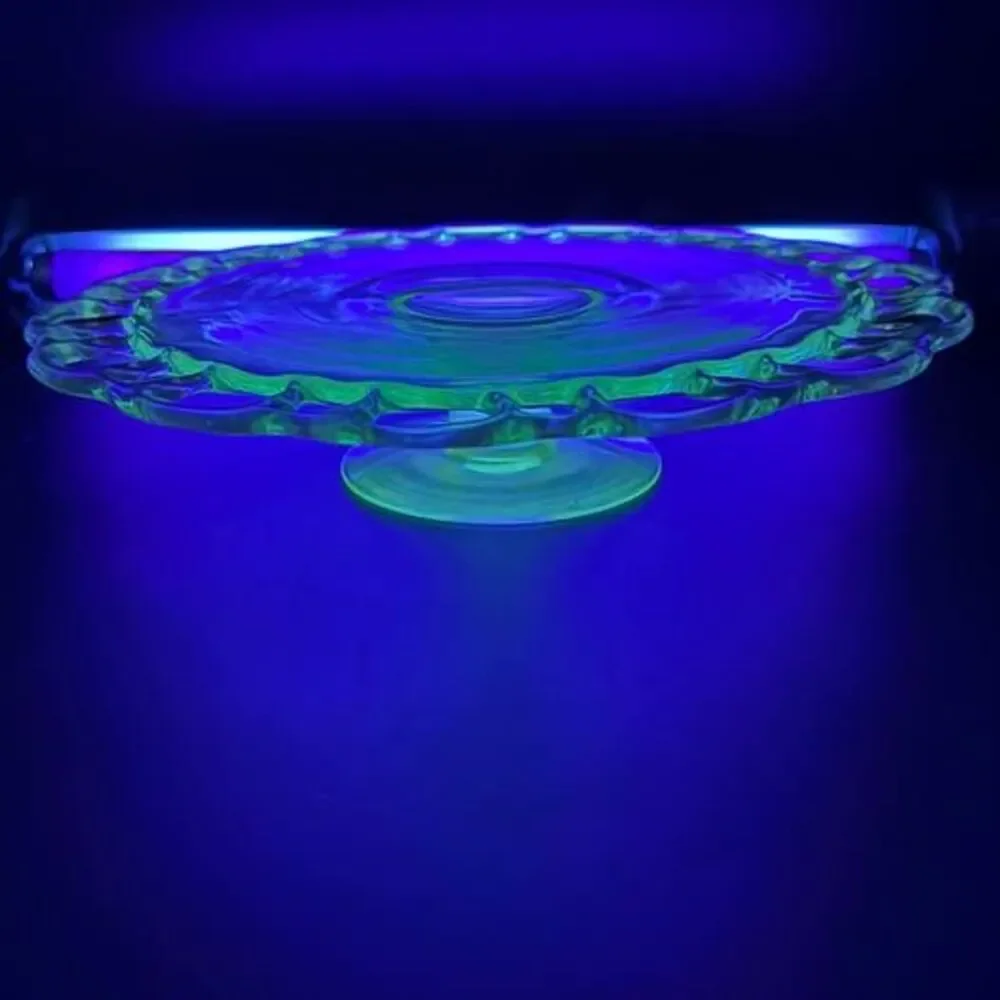Vintage Westmoreland Doric Lace Green Manganese Glass Cake Stand 11.5” UV Glow